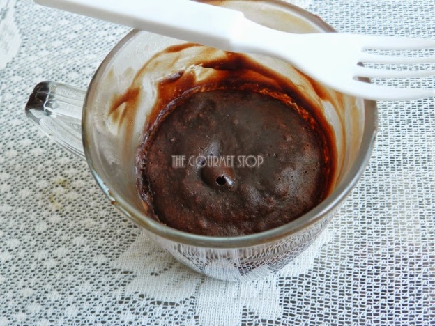 2 Minute Brownie In a Mug Recipe: Dense & Fudgy Brownie Recipe!
